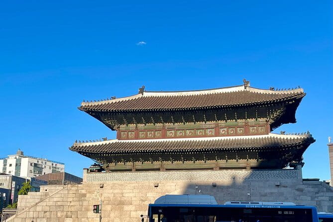 Contemporary & Retro Seoul Private Tour with Local Food Tasting - Exploring Seoul’s Dynamic Contrasts