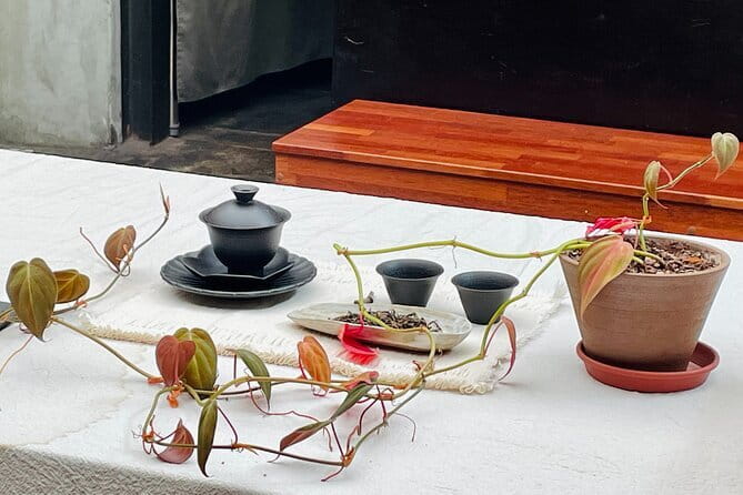 Contemporary & Retro Seoul Private Tour with Local Food Tasting - Who Should Consider This Tour?