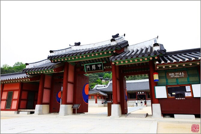 Seoul: Suwon Hwaseong & Waujeongsa & Starfield Heritage Tour - Who Would Love This Tour?
