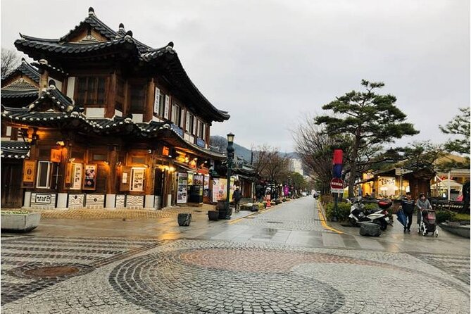 Donghaksa Temple Cherry Blossom and Jeonju Hanok Village - Key Points