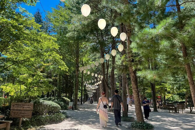 Day Tour of Suwon Hwaseong Fortress Starfield Waujeongsa Temple - Closing the Day in Seoul