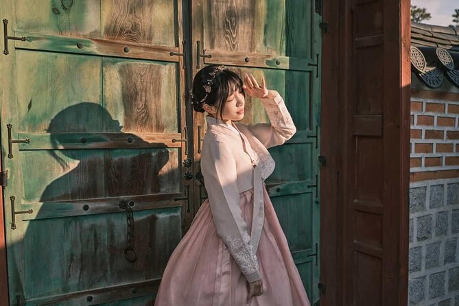 Cinematic Hanbok Photoshoot - Good To Know