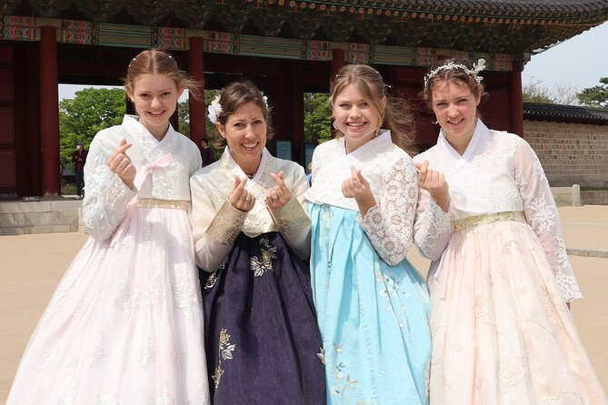 Wearing Hanbok Walking Tour in Bukchon with Liquor Tasting - Practical Details and Tips