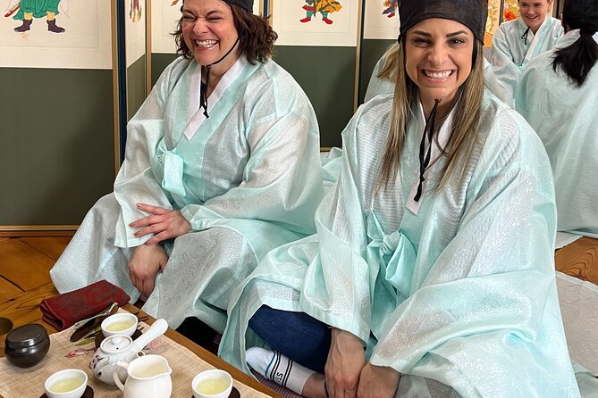 Wearing Hanbok Walking Tour in Bukchon with Liquor Tasting - Final Thoughts