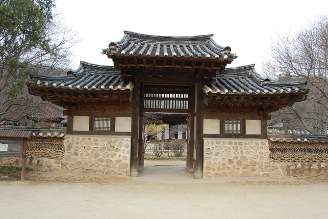 Day Trip to Yongin Daejanggeum and Korean Folk Village from Seoul - Key Points
